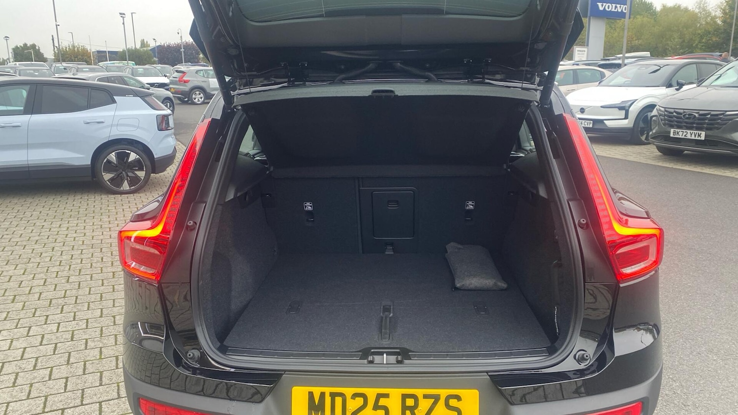 Used Volvo XC40 2025 for sale - 76294549: Photo 13