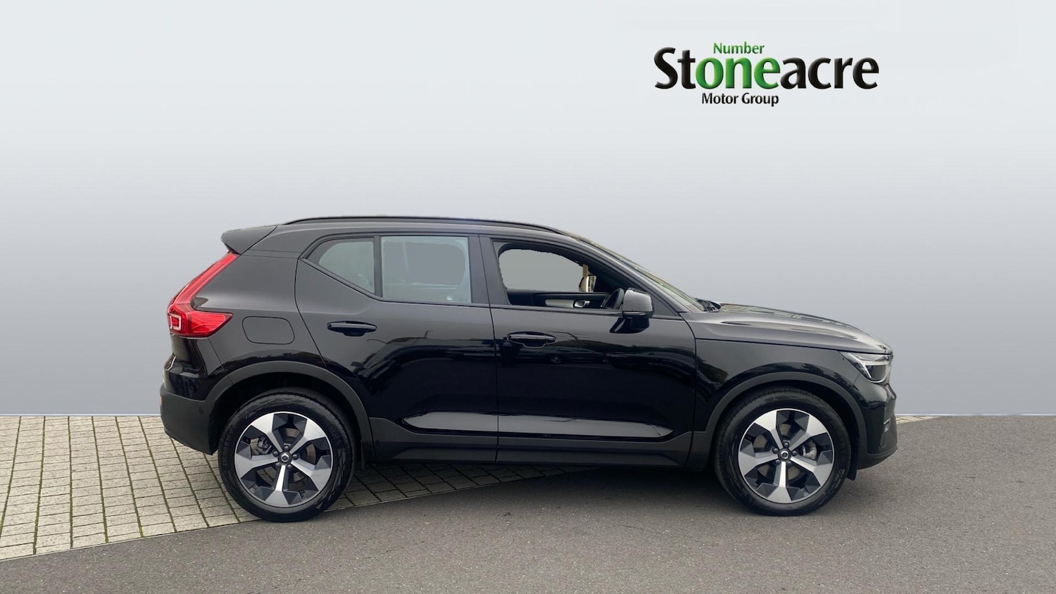 Used Volvo XC40 2025 for sale - 76294549: Photo 3
