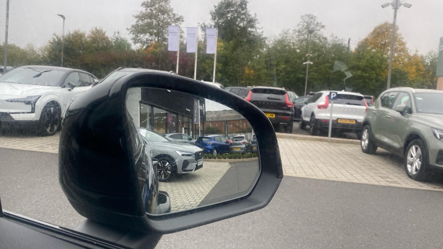 Used Volvo XC40 2025 for sale - 76294549: Photo 32