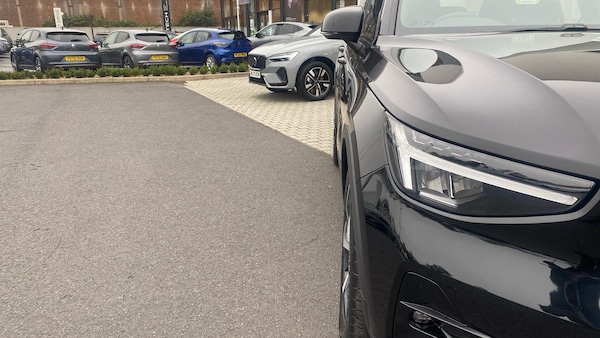 Used Volvo XC40 for sale - 76294549: Photo 37