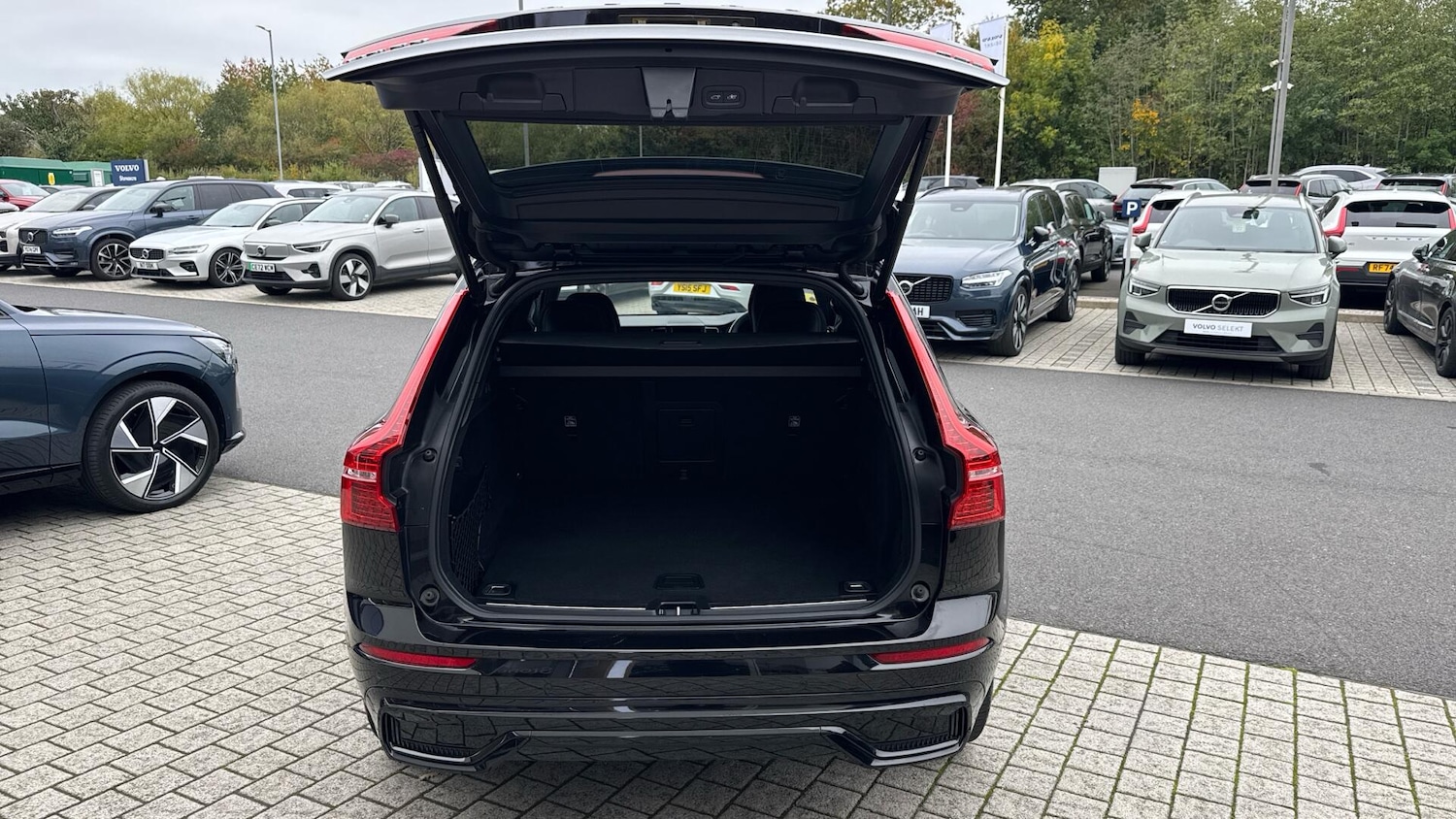 Used Volvo XC60 for sale - 76824442: Photo 13