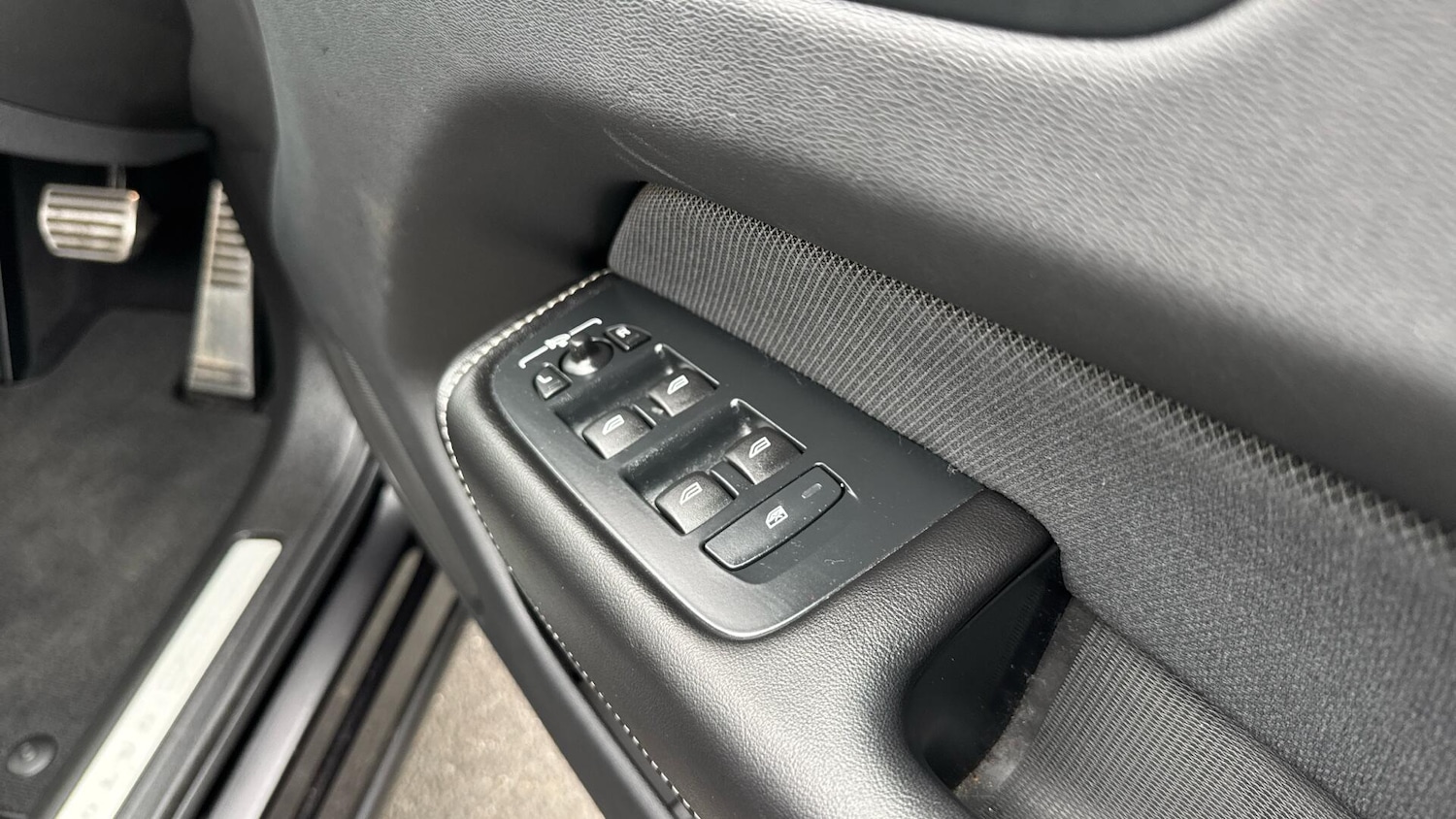 Used Volvo XC60 for sale - 76824442: Photo 23