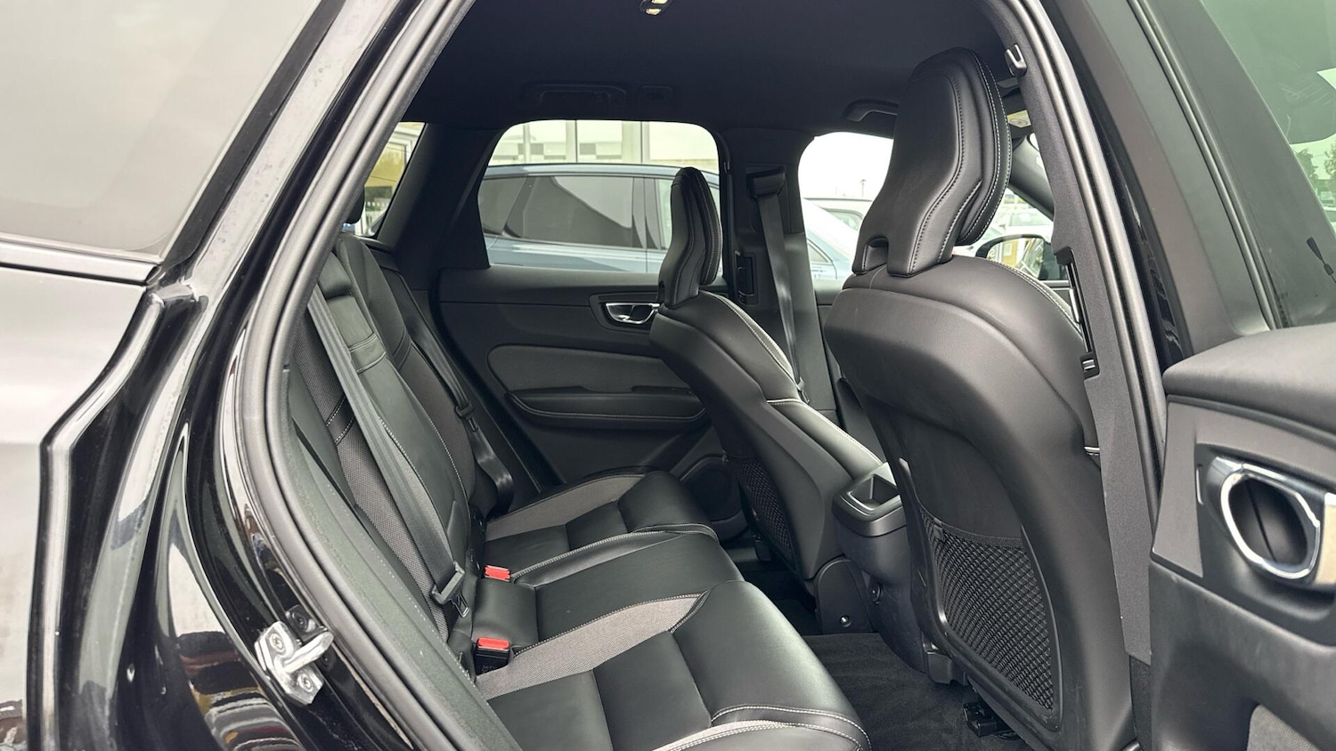 Used Volvo XC60 for sale - 76824442: Photo 32