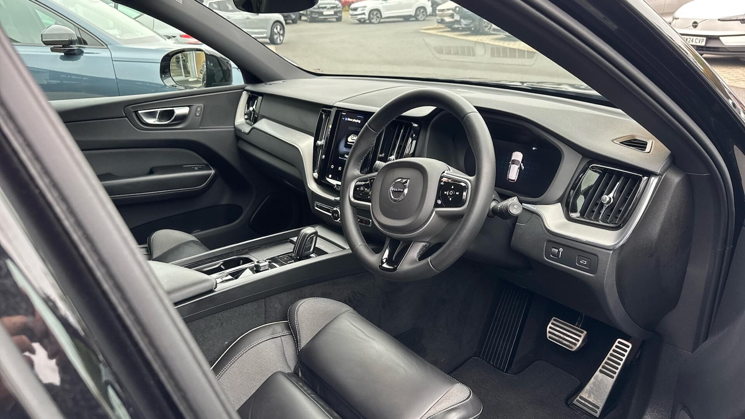 Used Volvo XC60 for sale - 76824442: Photo 4