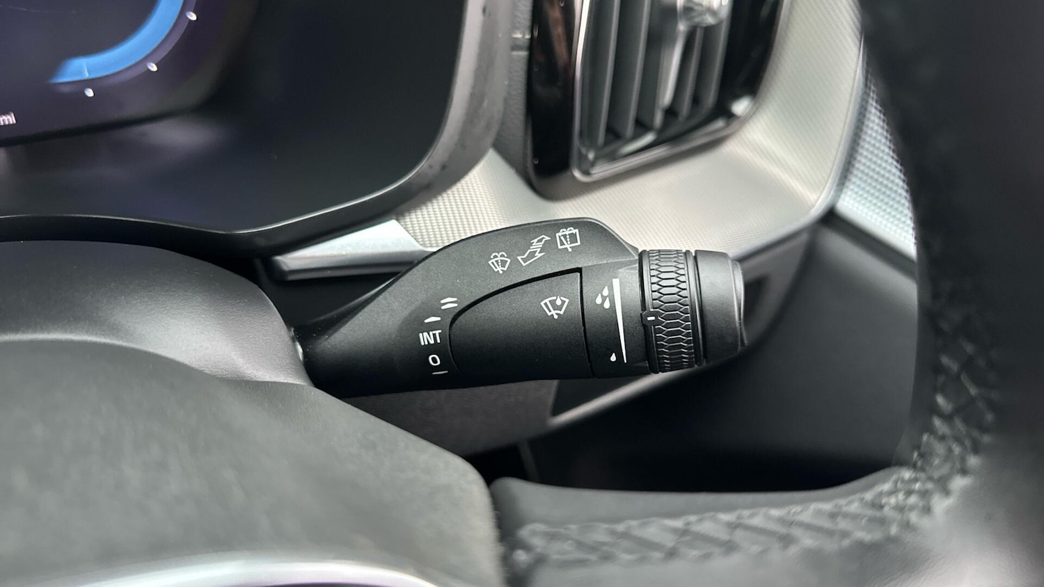 Used Volvo XC60 2024 for sale - 77238426: Photo 20