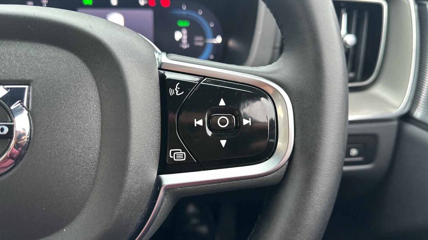 Used Volvo XC60 2024 for sale - 77238426: Photo 22