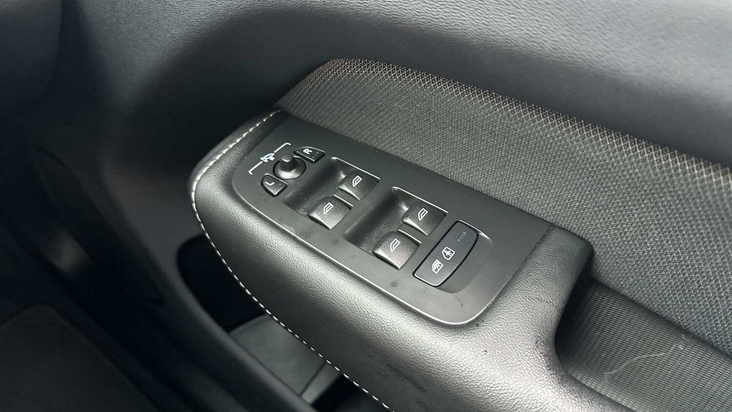 Used Volvo XC60 2024 for sale - 77238426: Photo 24