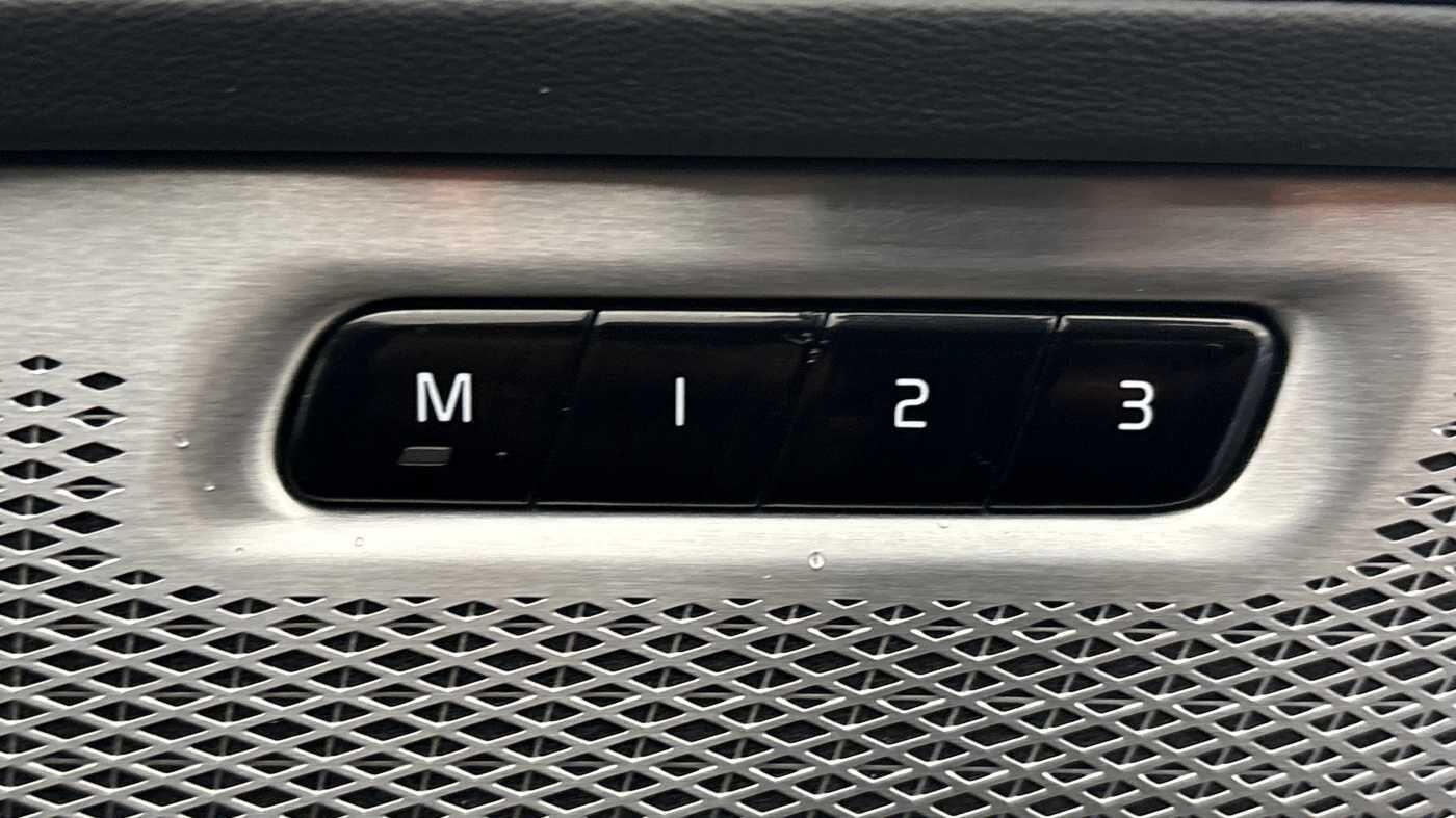 Used Volvo XC90 for sale - 77484480: Photo 26