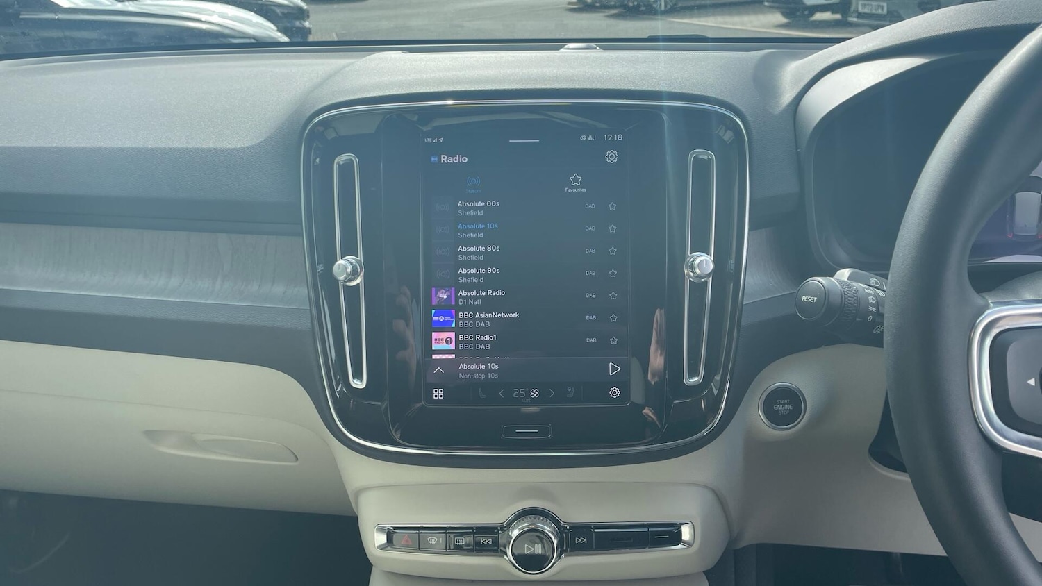 Used Volvo XC40 for sale - 78214477: Photo 12