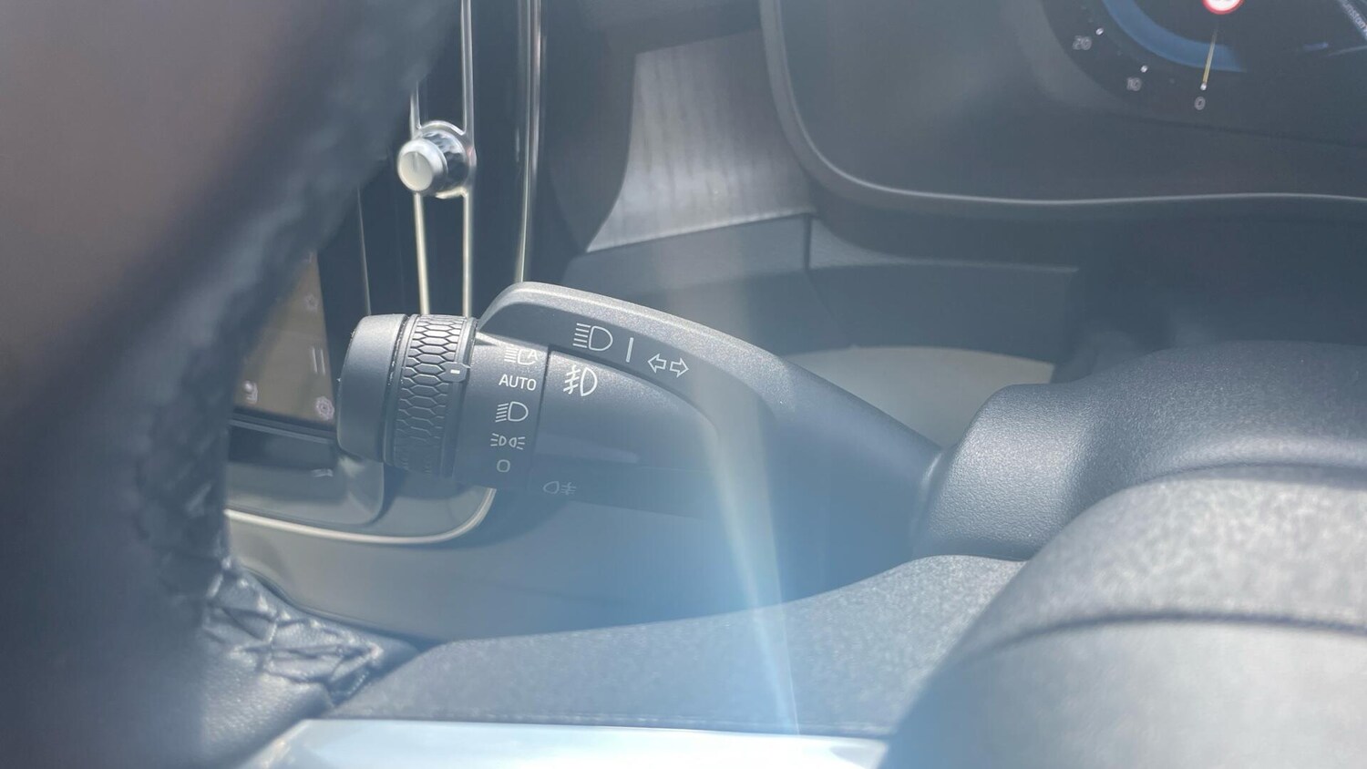 Used Volvo XC40 for sale - 78214477: Photo 20