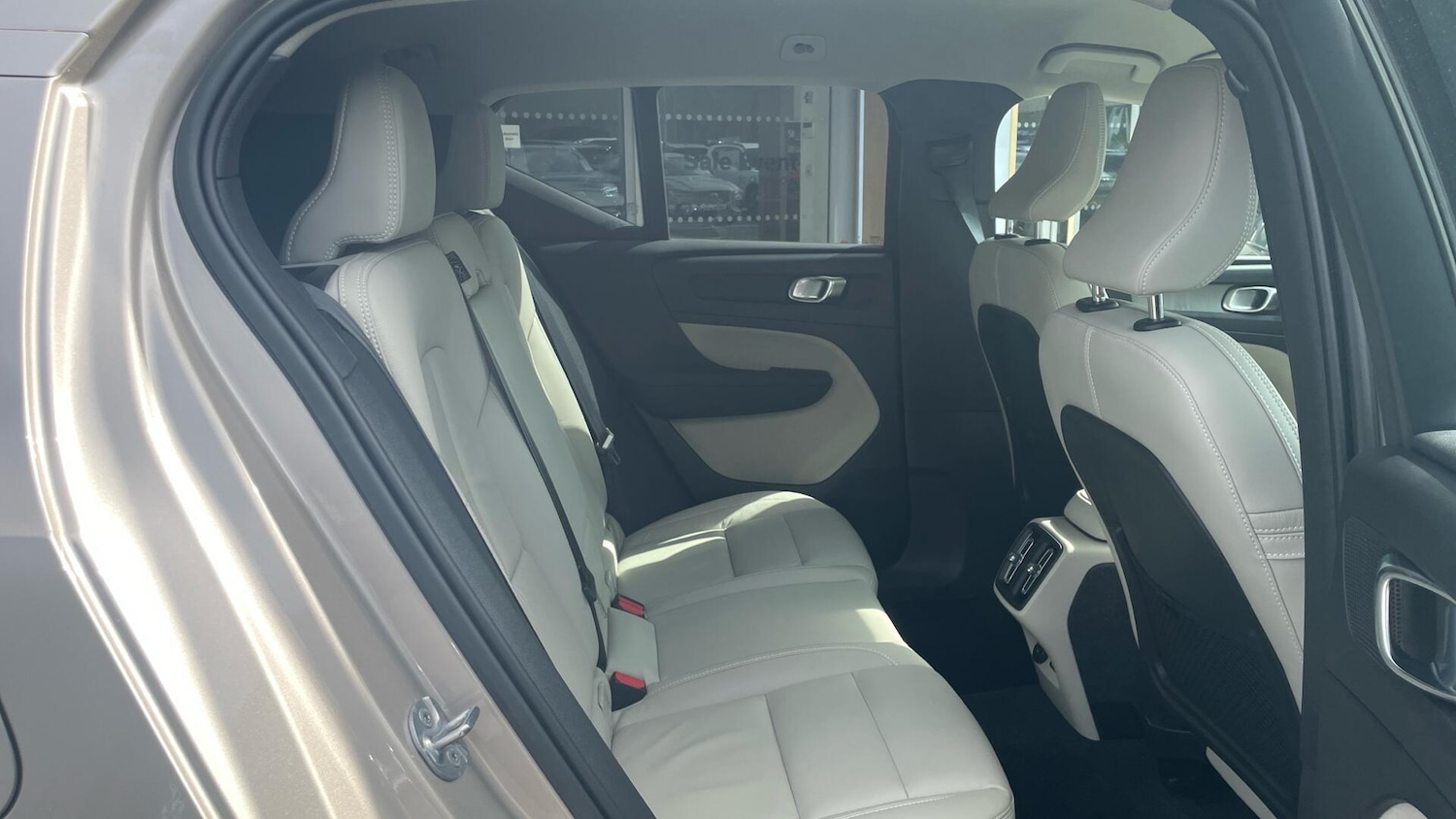 Used Volvo XC40 for sale - 78214477: Photo 6