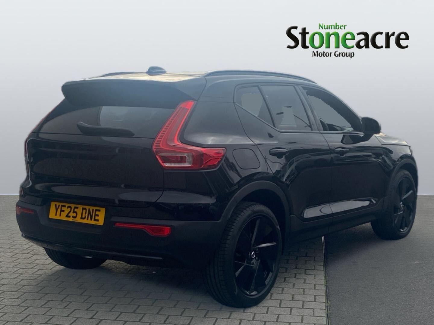 Used Volvo XC40 2025 for sale - 76823961: Photo 2