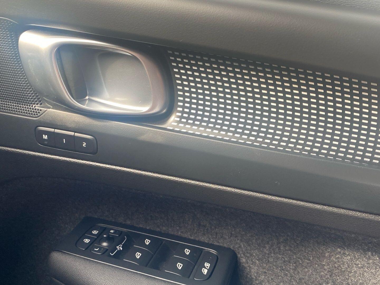 Used Volvo XC40 2025 for sale - 76823961: Photo 28