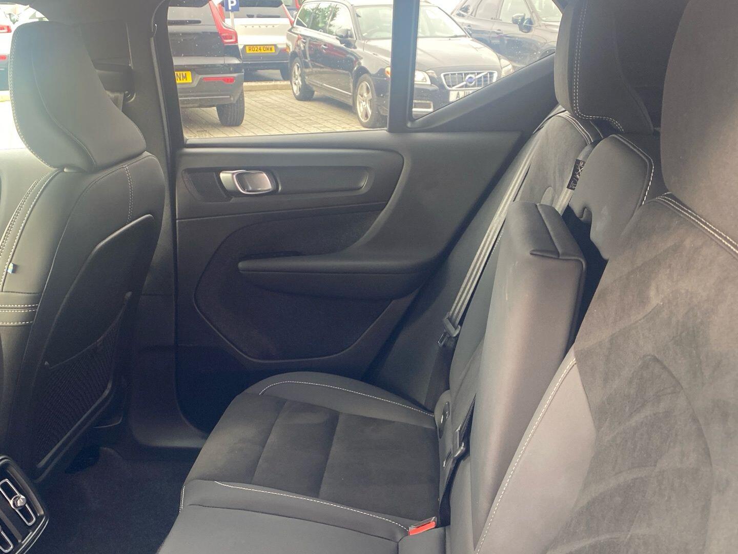 Used Volvo XC40 2025 for sale - 76823961: Photo 32