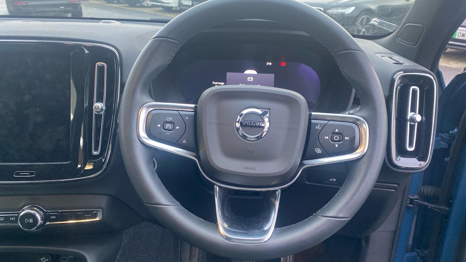 Used Volvo XC40 2022 for sale - 77238288: Photo 10