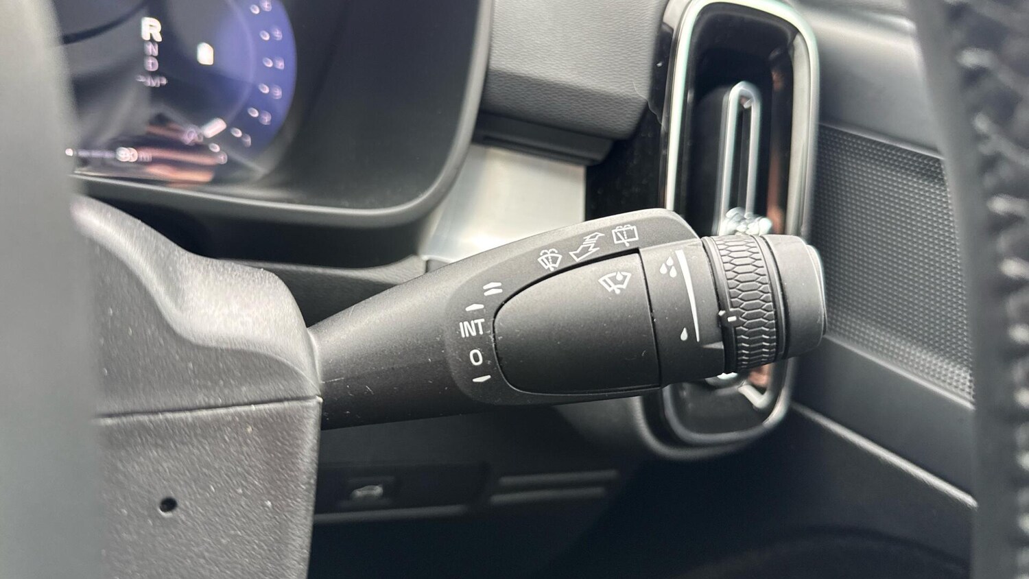 Used Volvo XC40 for sale - 78214205: Photo 21