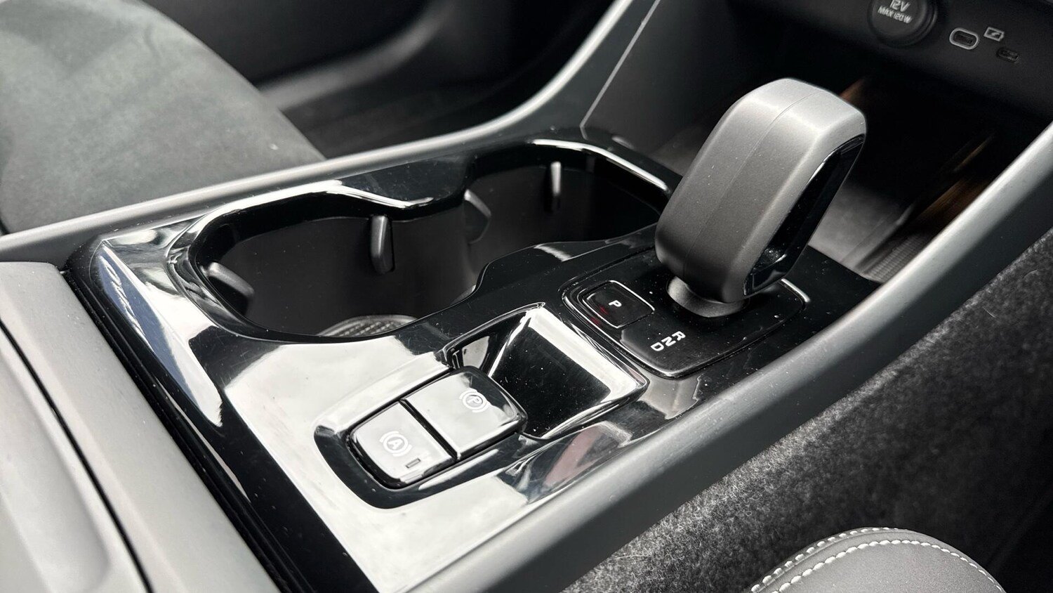 Used Volvo XC40 for sale - 78214205: Photo 23