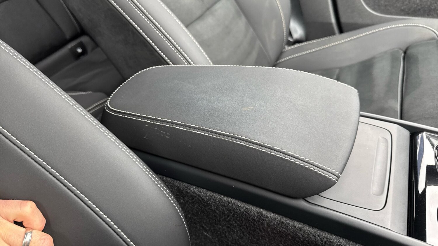 Used Volvo XC40 for sale - 78214205: Photo 26