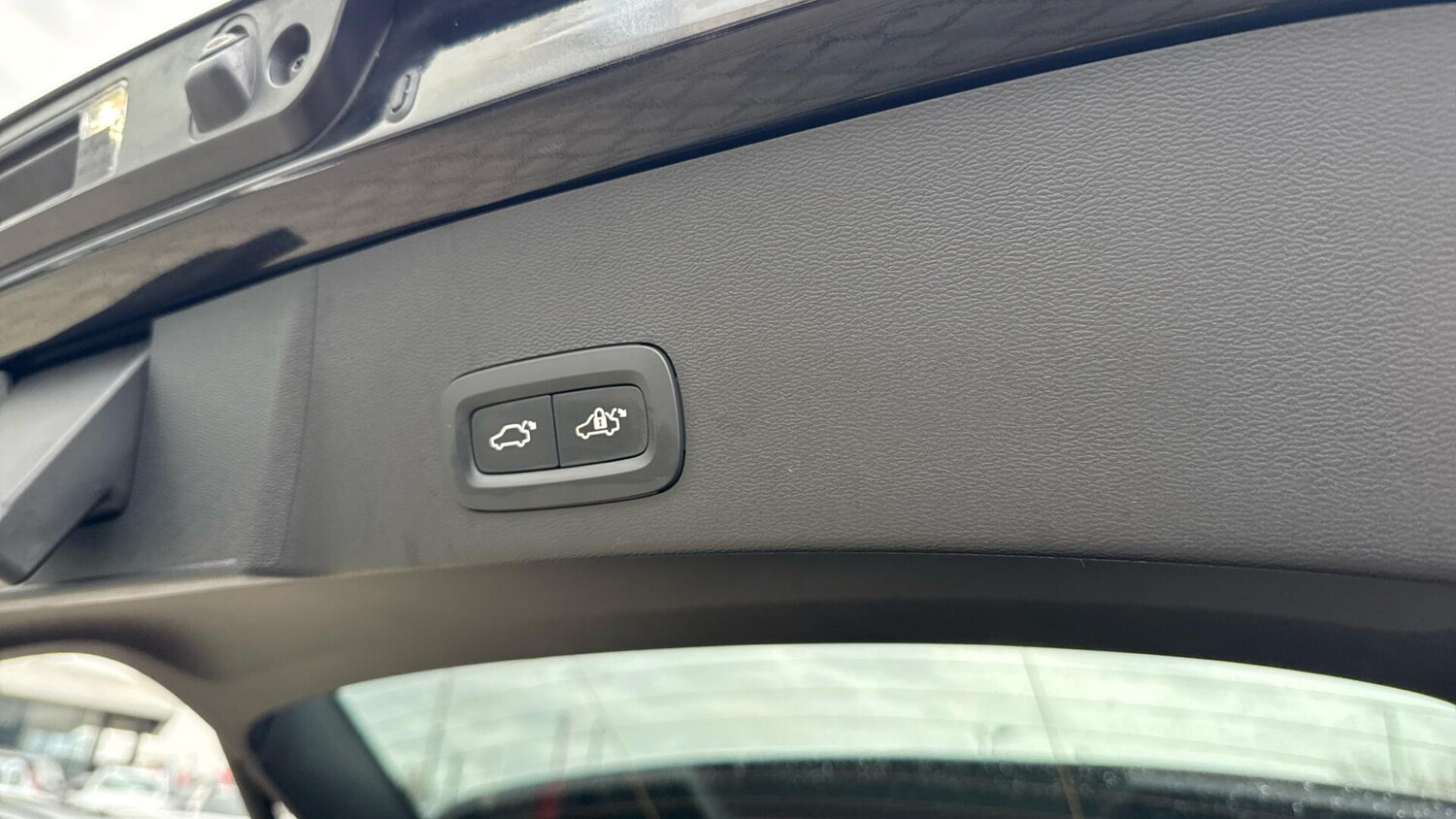 Used Volvo XC40 for sale - 78214205: Photo 31