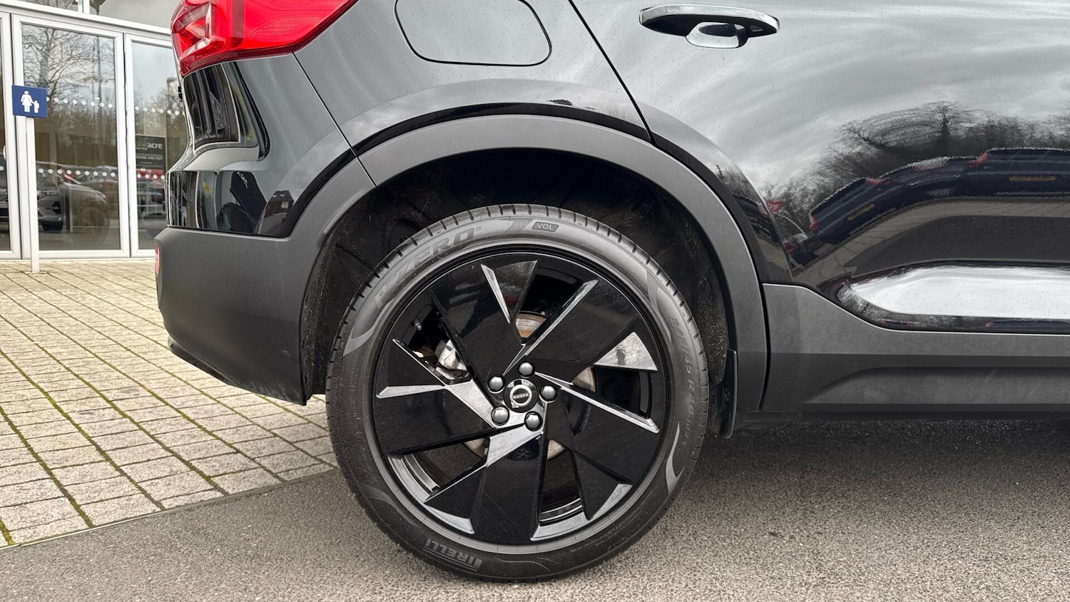 Used Volvo XC40 for sale - 78214205: Photo 9