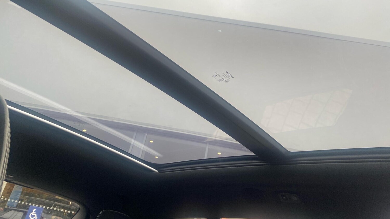 Used Volvo XC40 2023 for sale - 77441150: Photo 31