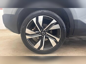 Used Volvo XC40 2025 for sale - 77784142: Photo