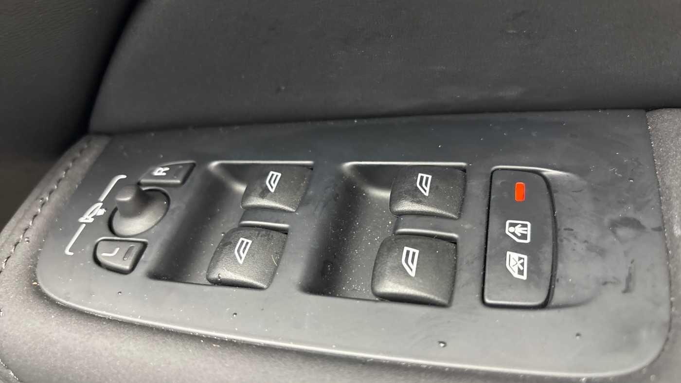 Used Volvo XC60 2025 for sale - 77253924: Photo 24