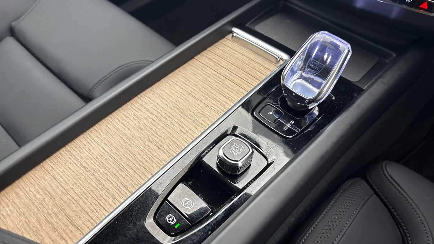 Used Volvo XC60 2025 for sale - 77253924: Photo 31