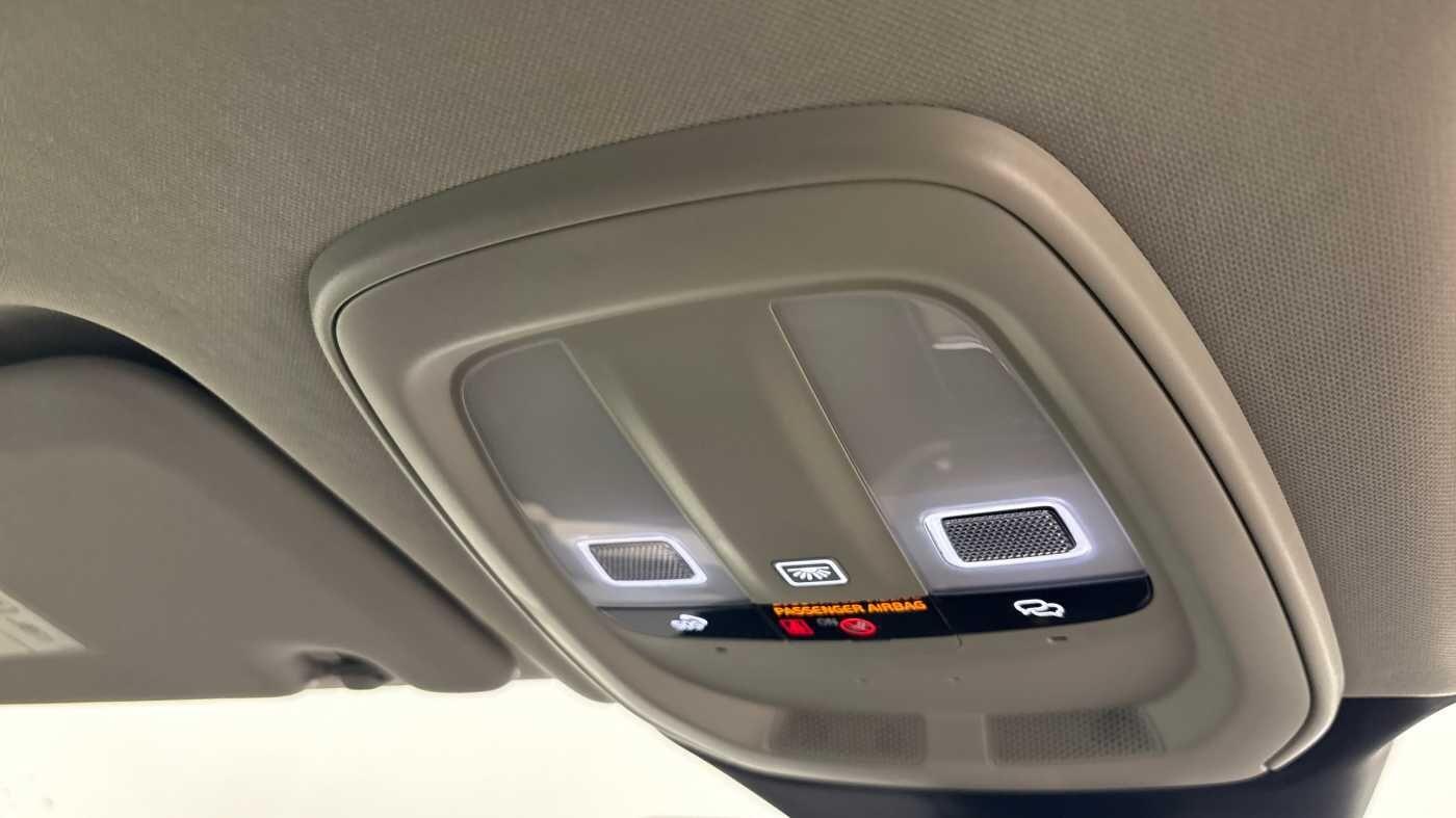 Used Volvo XC60 2025 for sale - 77253924: Photo 32