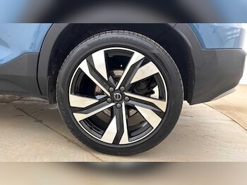 Used Volvo XC40 2025 for sale - 78260185: Photo