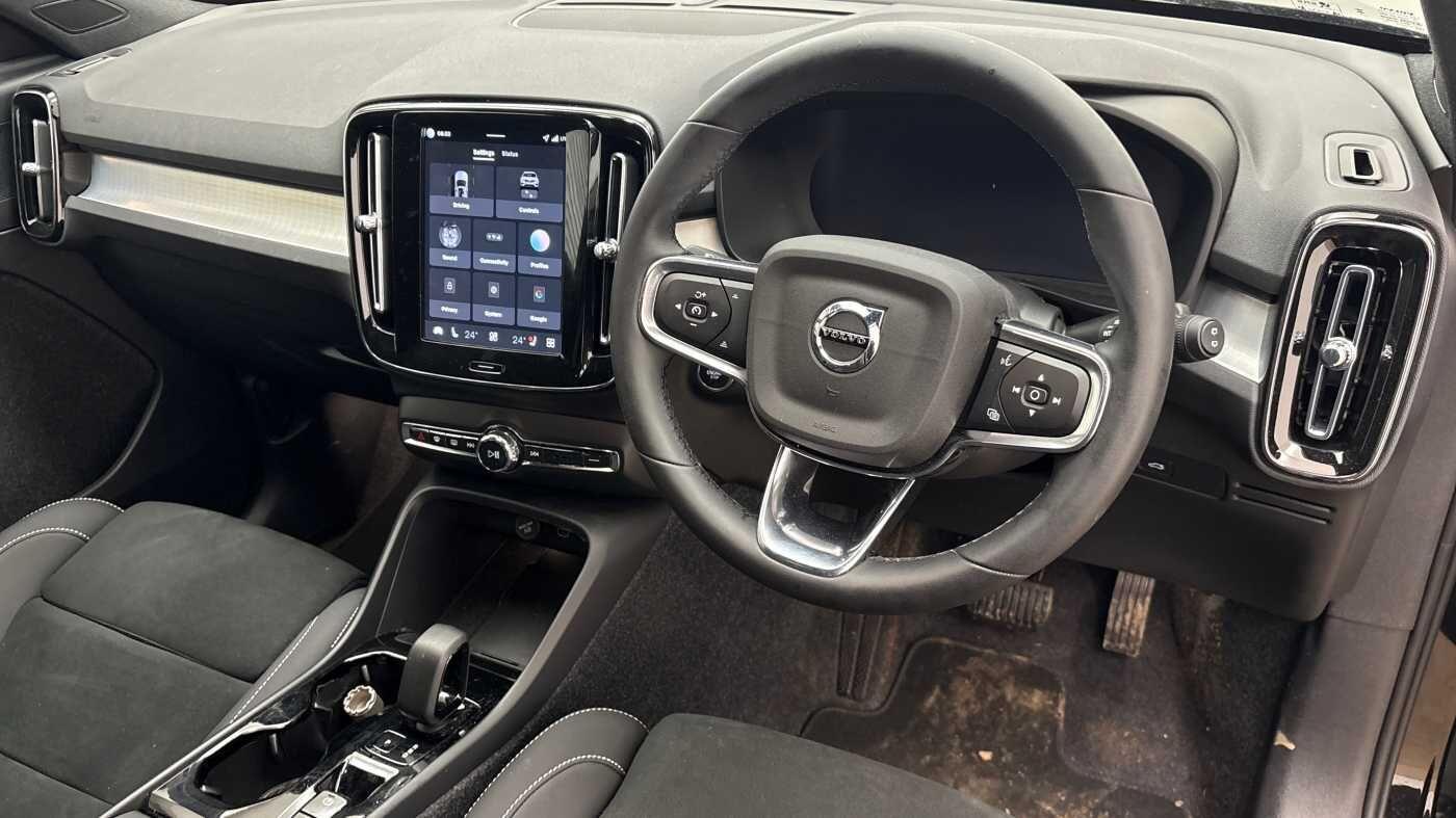 Used Volvo XC40 2025 for sale - 77358702: Photo 9