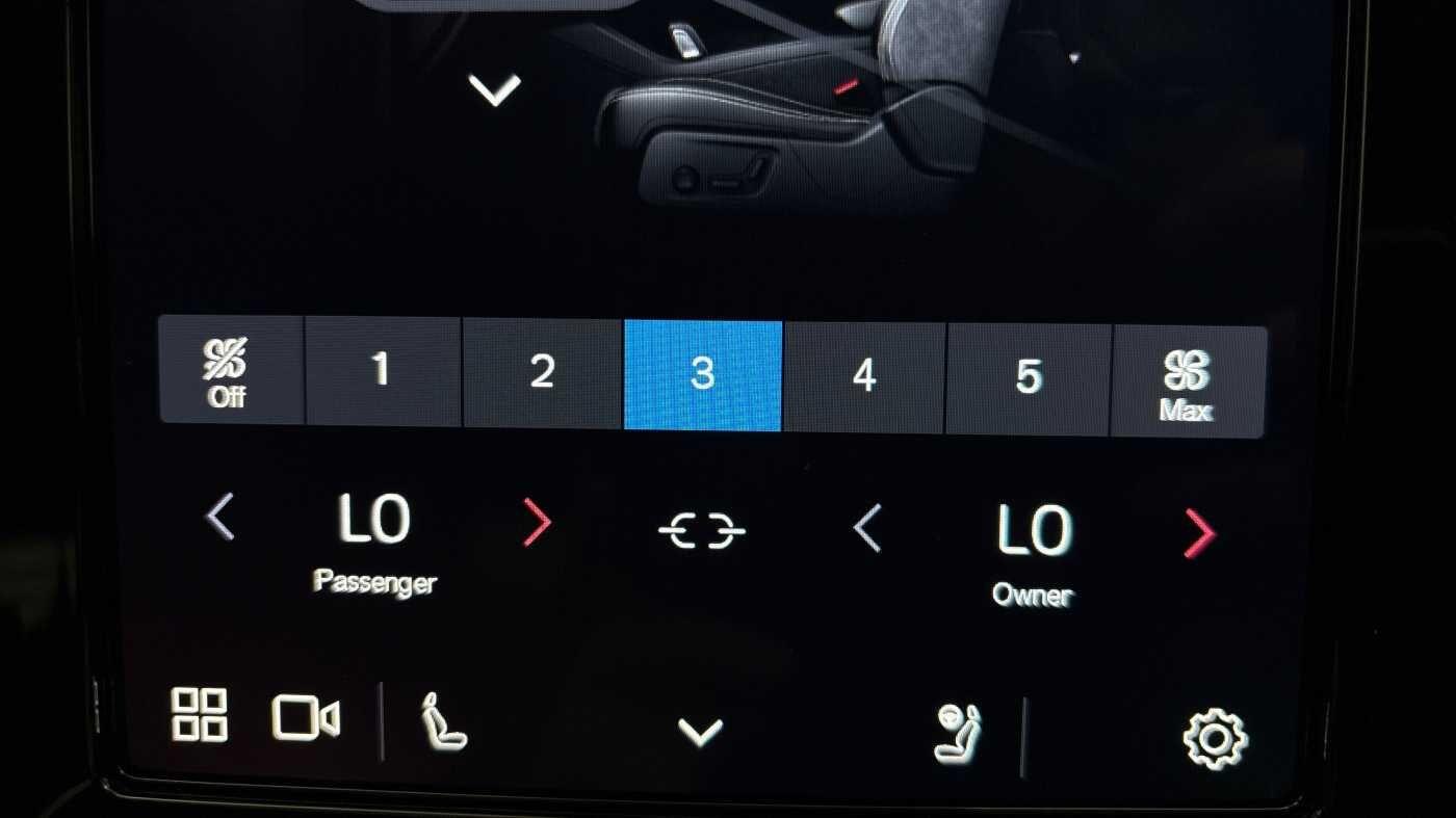 Used Volvo XC40 2024 for sale - 76825024: Photo 41