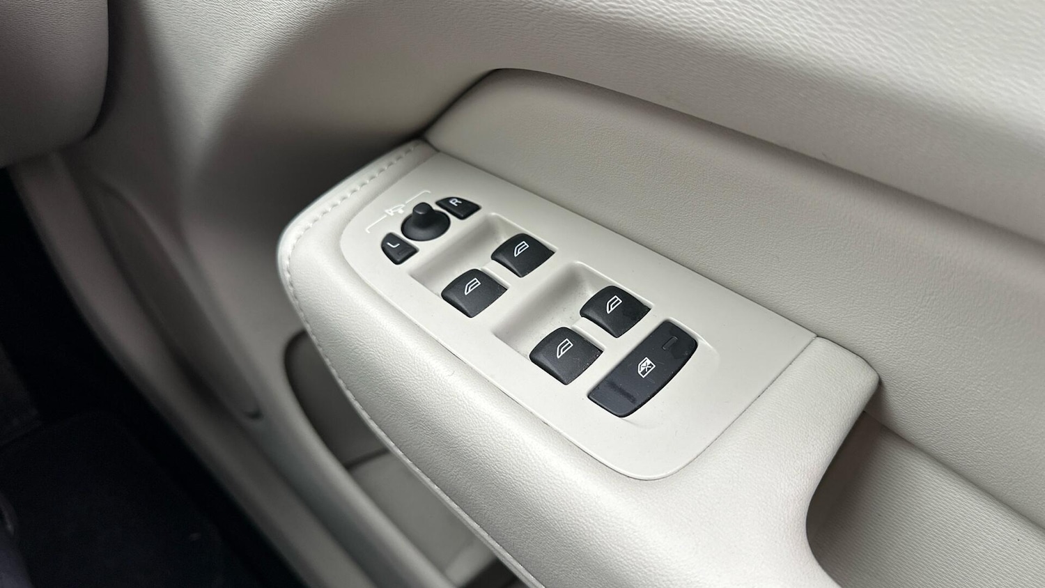 Used Volvo XC60 2022 for sale - 77216091: Photo 22