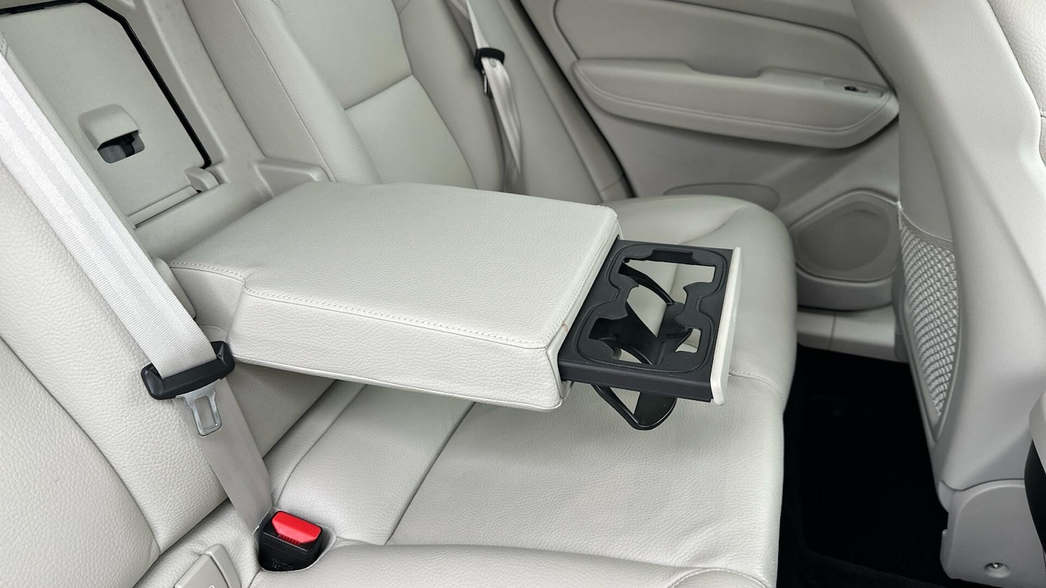 Used Volvo XC60 2022 for sale - 77216091: Photo 32