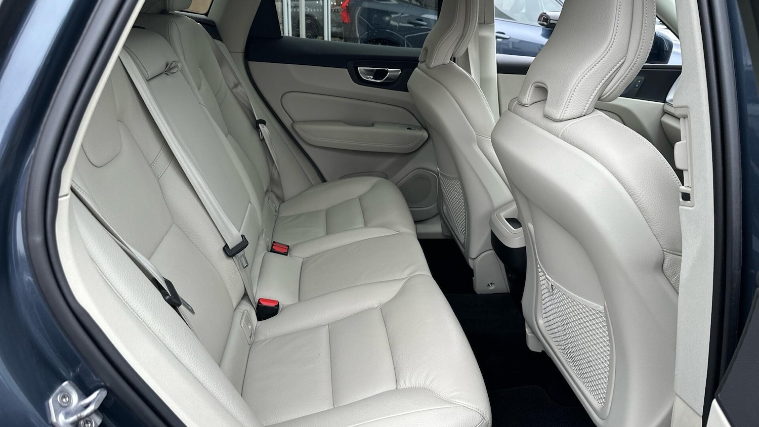 Used Volvo XC60 2022 for sale - 77216091: Photo 6