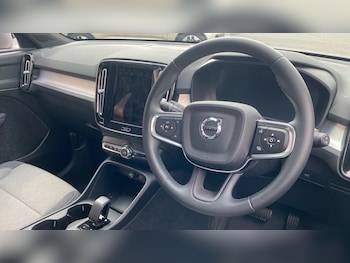 Used Volvo XC40 2025 for sale - 78741088: Photo
