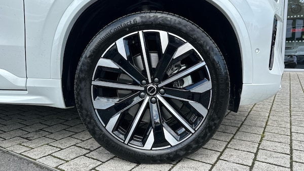 Used Volvo XC90 2025 for sale - 75464023: Photo 9