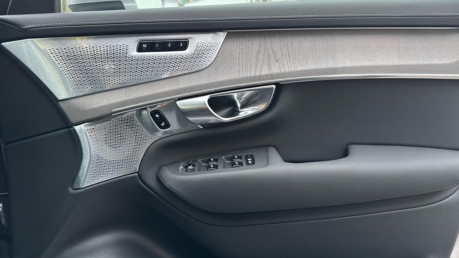 Used Volvo XC90 2025 for sale - 77343885: Photo 29