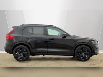 Used Volvo XC40 2025 for sale - 77982297: Photo