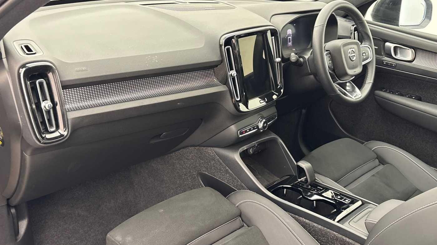 Used Volvo XC40 2025 for sale - 77982297: Photo 6