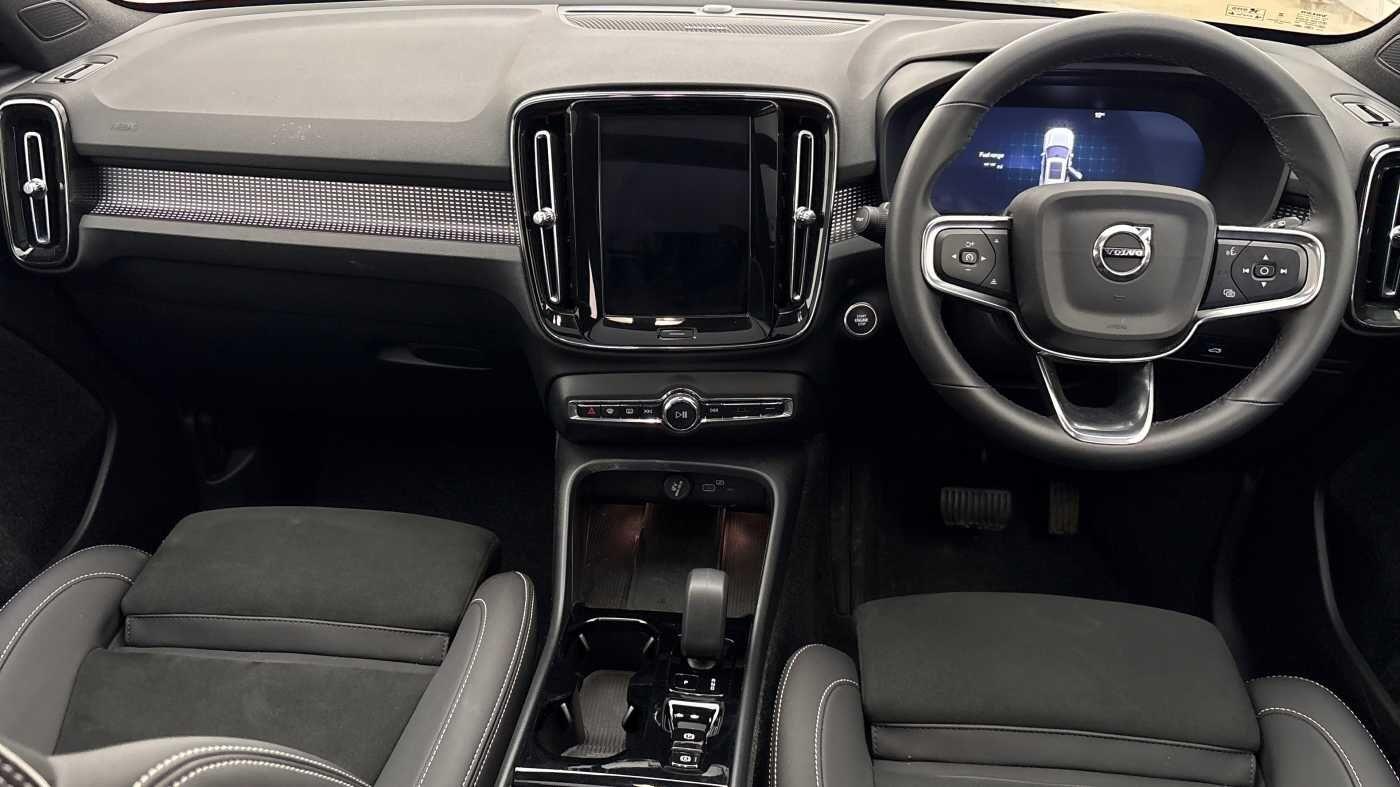 Used Volvo XC40 2025 for sale - 77982297: Photo 8