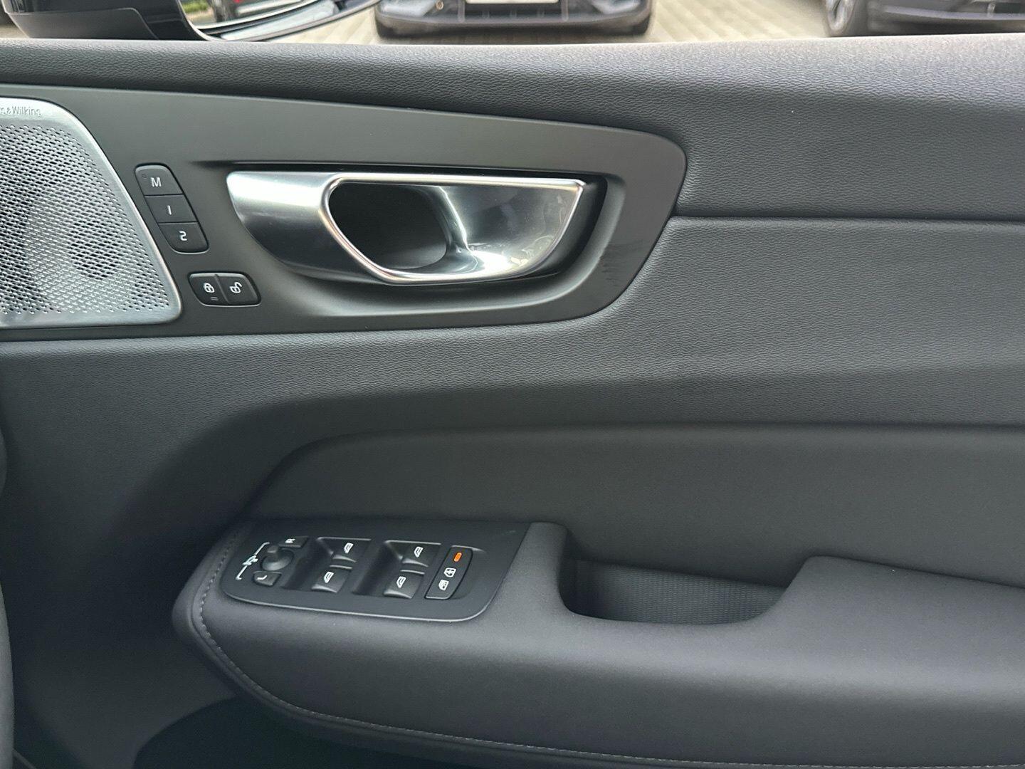 Used Volvo XC60 for sale - 77331999: Photo 70