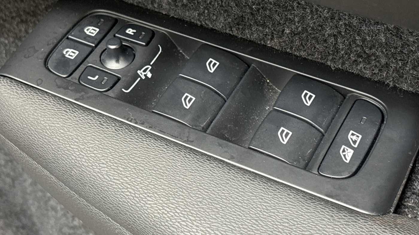 Used Volvo XC40 2025 for sale - 76645489: Photo 26