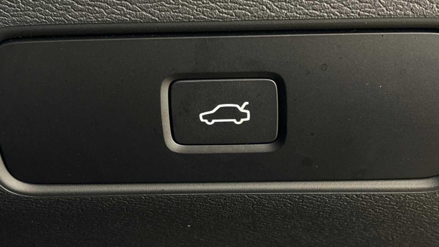 Used Volvo XC40 2025 for sale - 76645489: Photo 31