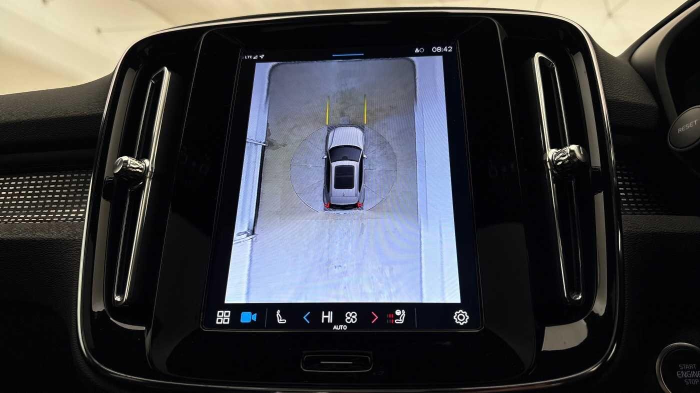 Used Volvo XC40 2025 for sale - 76645489: Photo 42