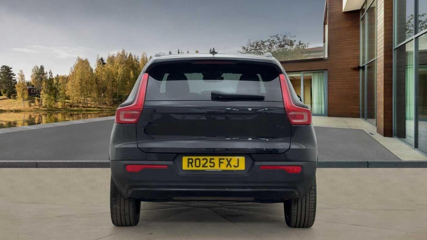 Used Volvo XC40 2025 for sale - 76645489: Photo 5