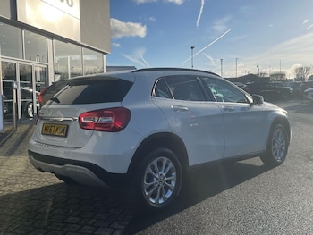 Used Mercedes-Benz GLA 2017 for sale - 77191985: Photo