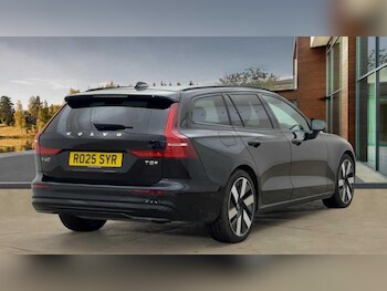 Used Volvo V60 2025 for sale - 77320844: Photo