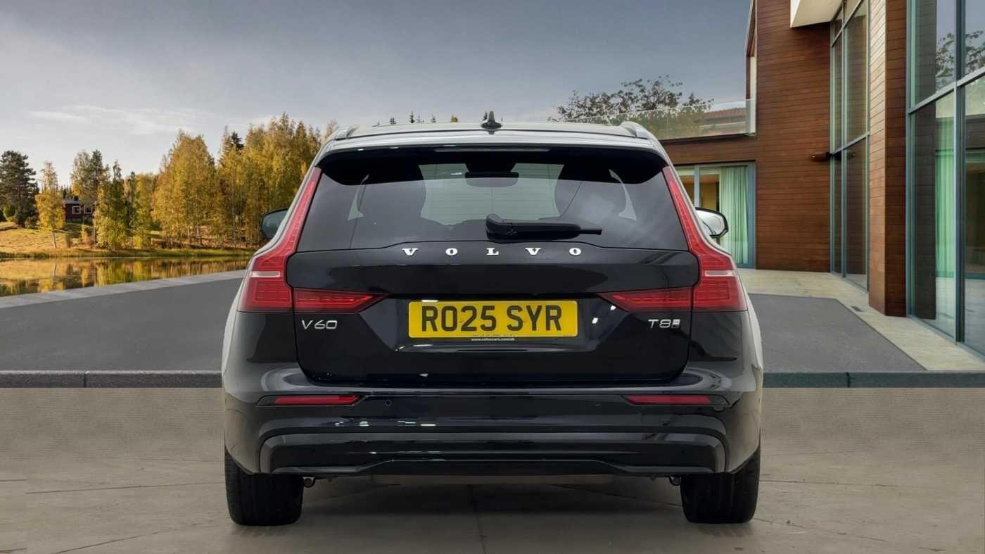 Used Volvo V60 2025 for sale - 77320844: Photo 5
