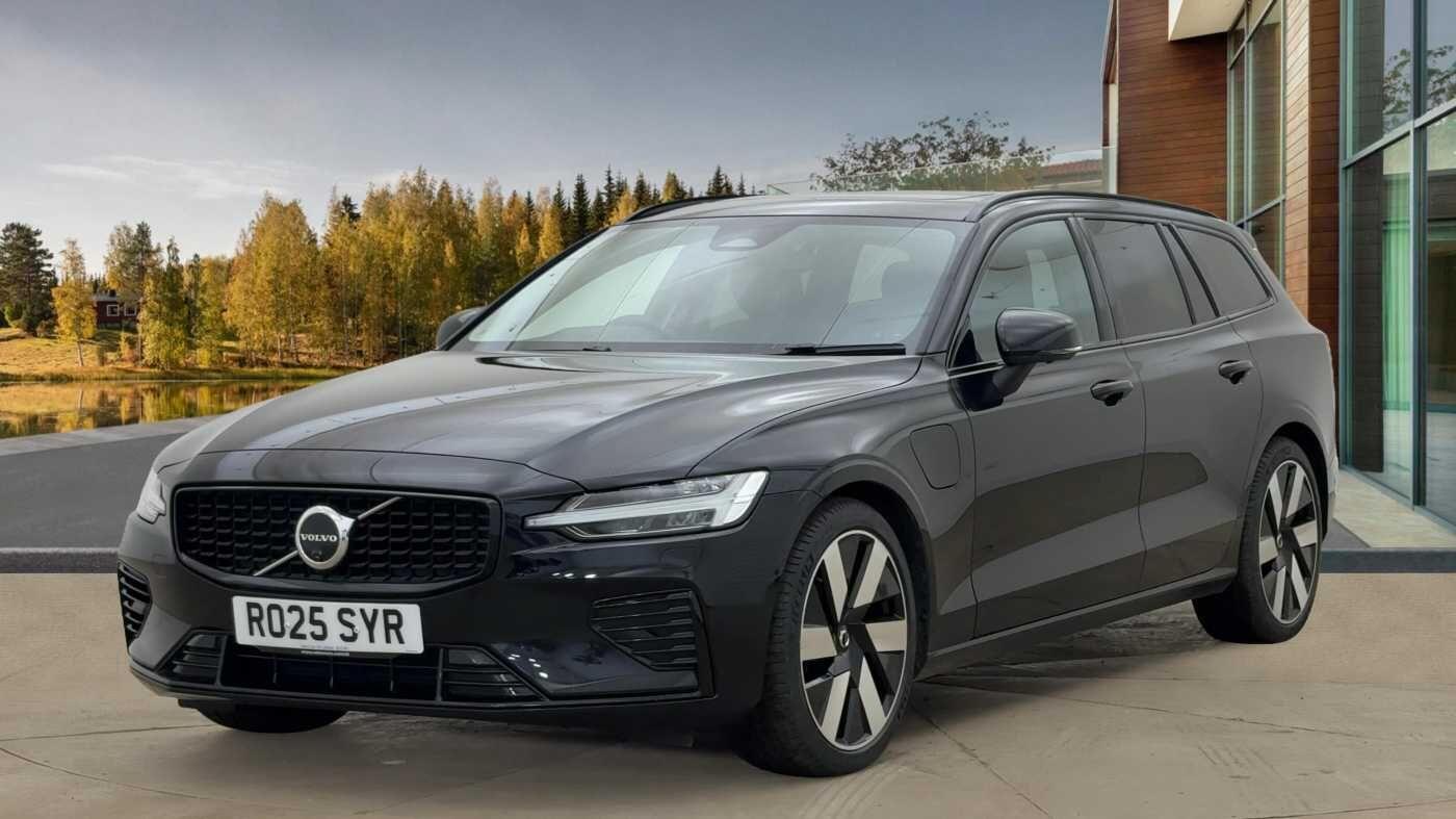 Used Volvo V60 2025 for sale - 77320844: Photo 8